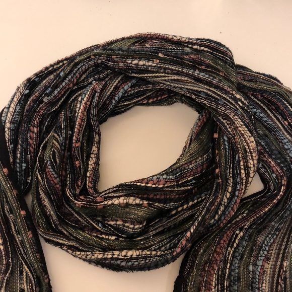 Urban Outfitters lightweight woven scarf - Picture 3 of 3